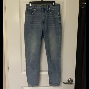 Madewell 11” High-Rise Skinny Crop Jean in Gleeson Wash